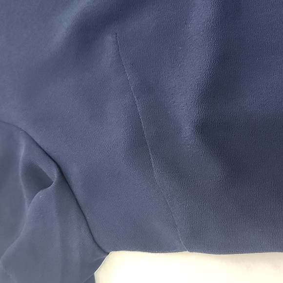 Michael Kors 2X Navy Blue Short Sleeve Top Split Back Lined Front Layered Hem - Picture 5 of 9